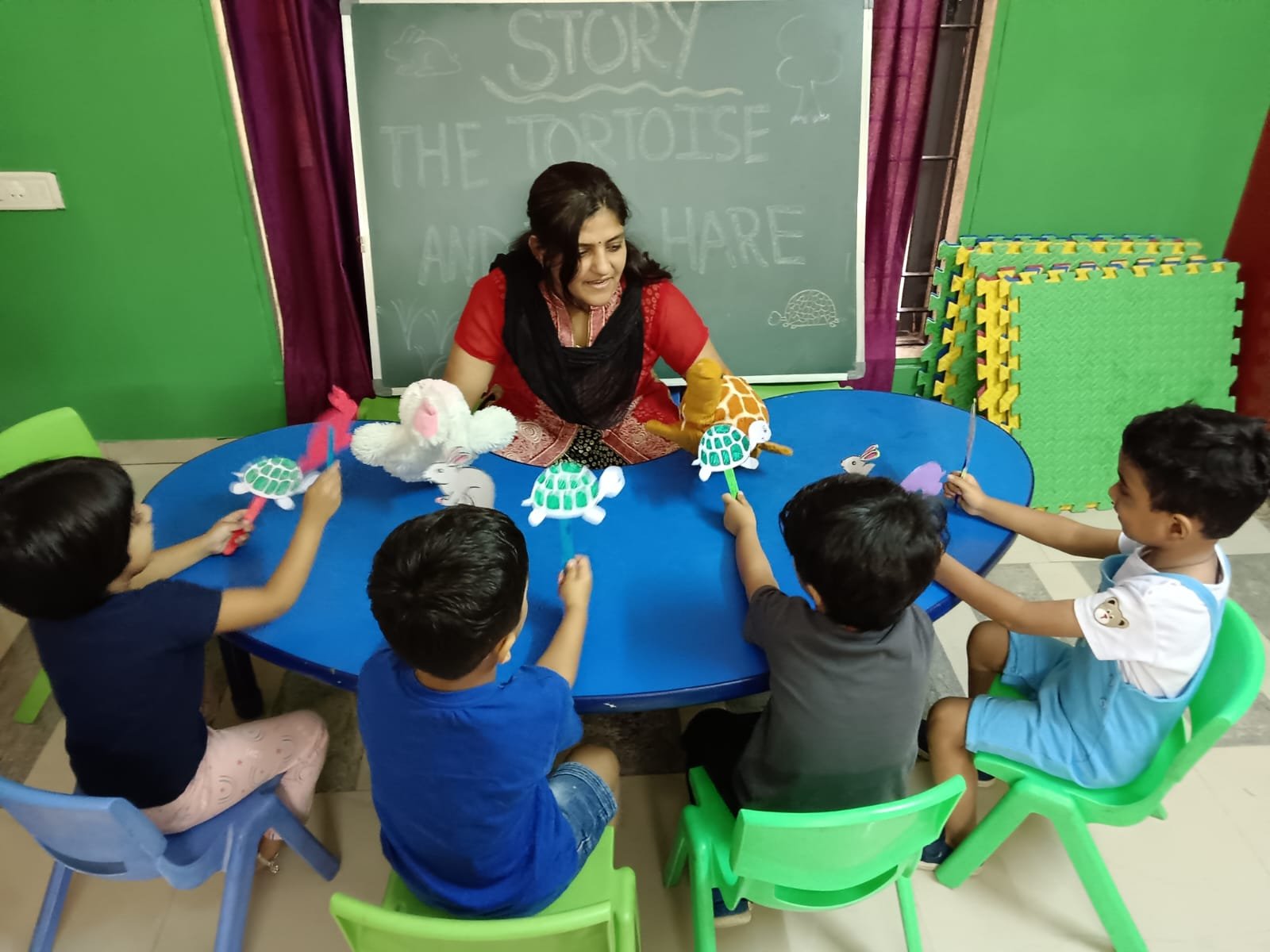 Interactive storytelling and puppetry activity